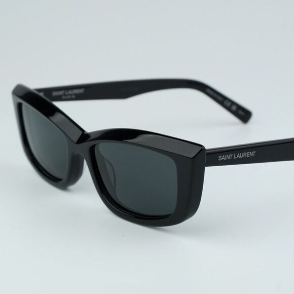 NEW Saint Laurent SL658 001 Black Rectangle Unisex Sunglasses - Picture 1 of 13